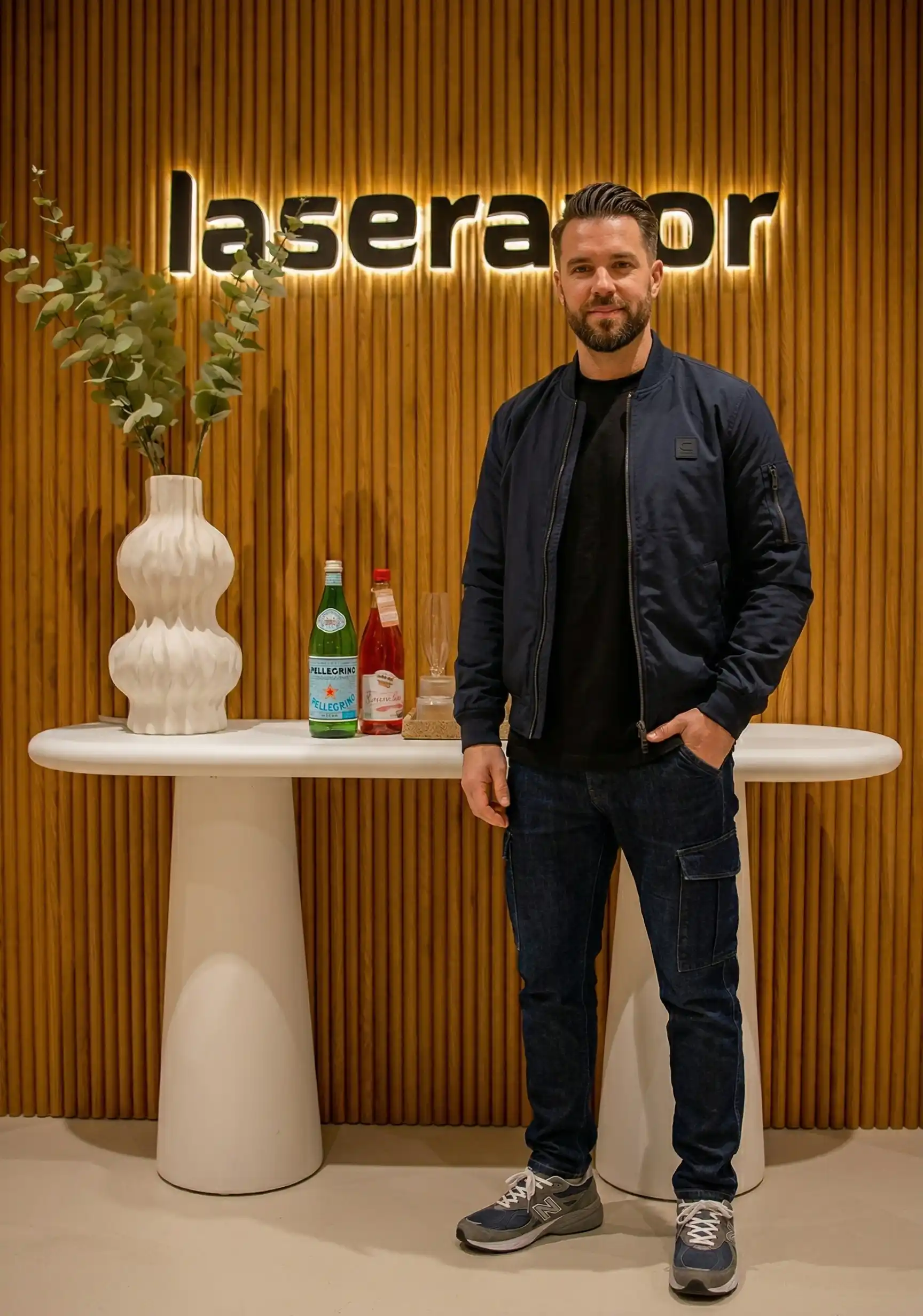 Kunde Daniel K. nach Laser Haarentfernung Rücken bei Laserazor