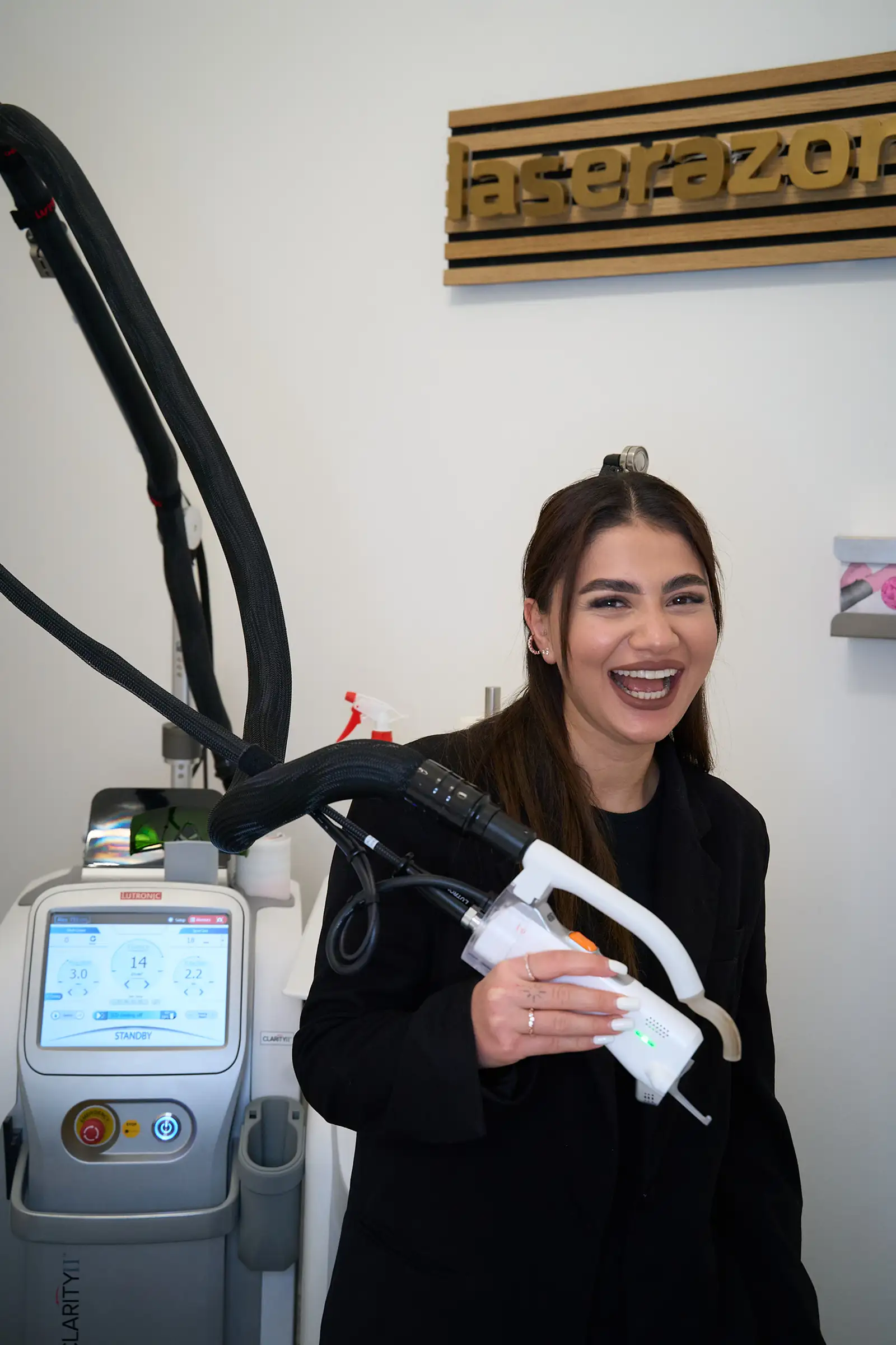 Laser Haarentfernung Bikinizone bei Laserazor